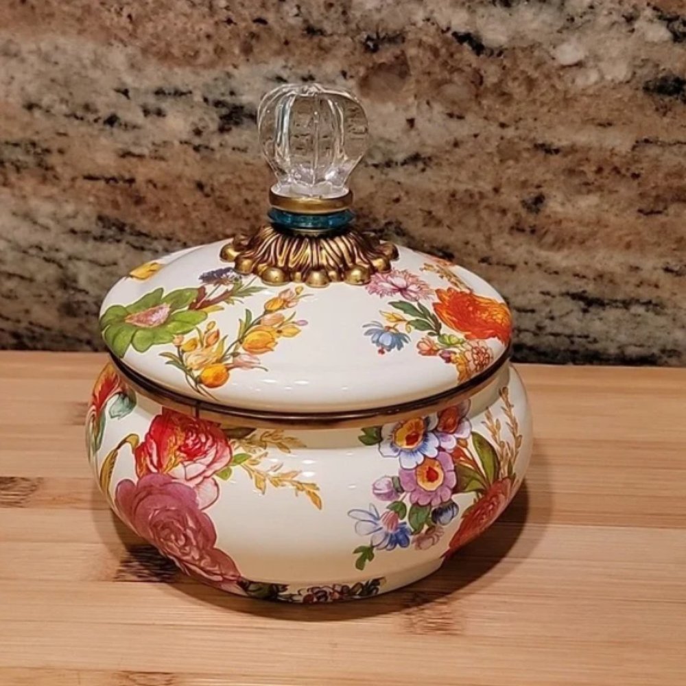 Mackenzie-Childs Flower Market Squashed Pot in White - Picture 3 of 7